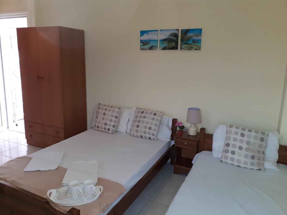 Ferienwohnung Polis΄ House Vrasná Exterior foto