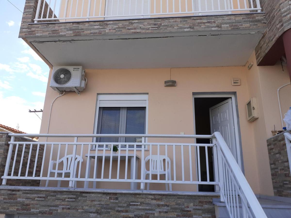 Ferienwohnung Polis΄ House Vrasná Exterior foto