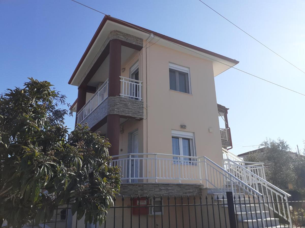 Ferienwohnung Polis΄ House Vrasná Exterior foto
