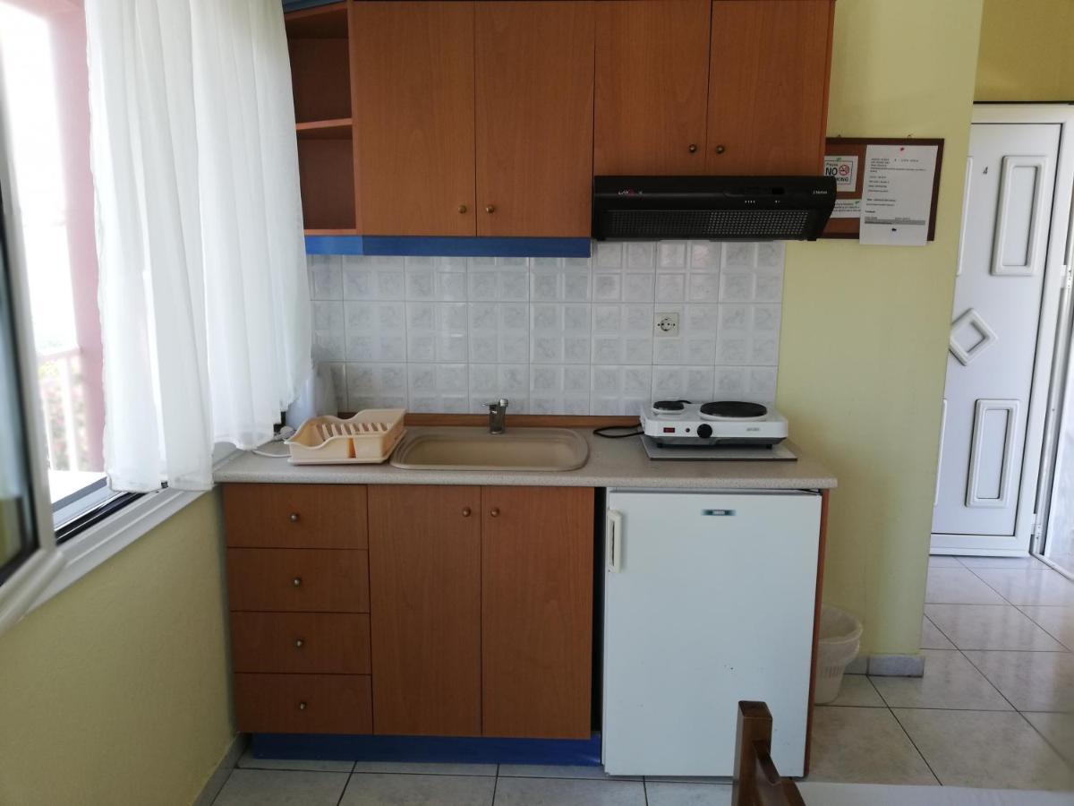 Ferienwohnung Polis΄ House Vrasná Exterior foto