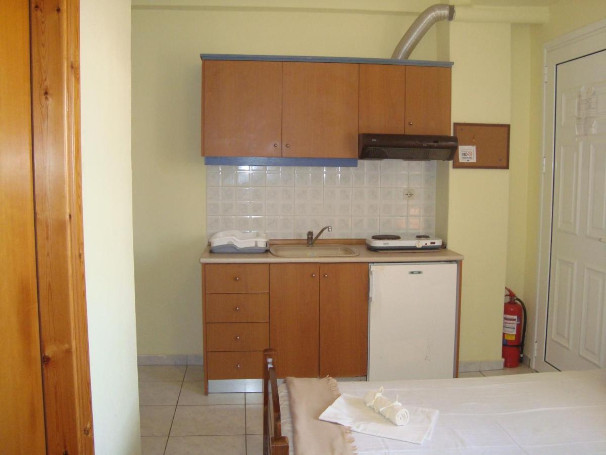 Ferienwohnung Polis΄ House Vrasná Exterior foto