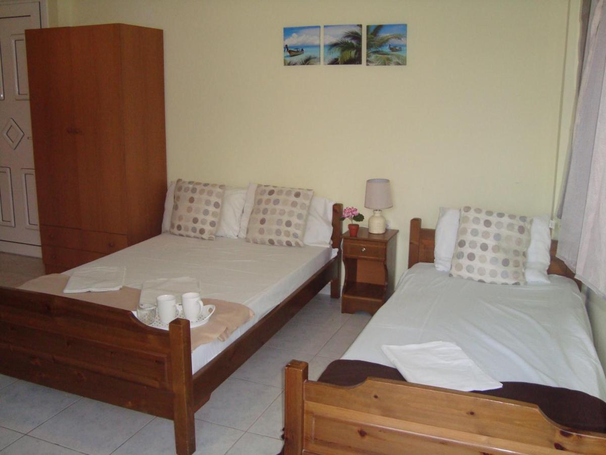 Ferienwohnung Polis΄ House Vrasná Exterior foto